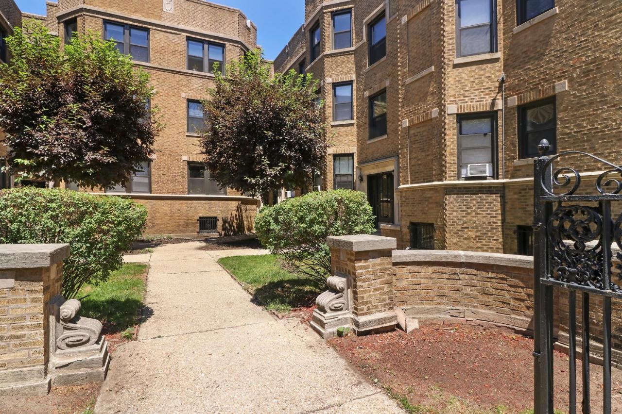 Homey 2br Unit In Boystown, Steps From Everything - Stratford 2n 3n Rep Chicago