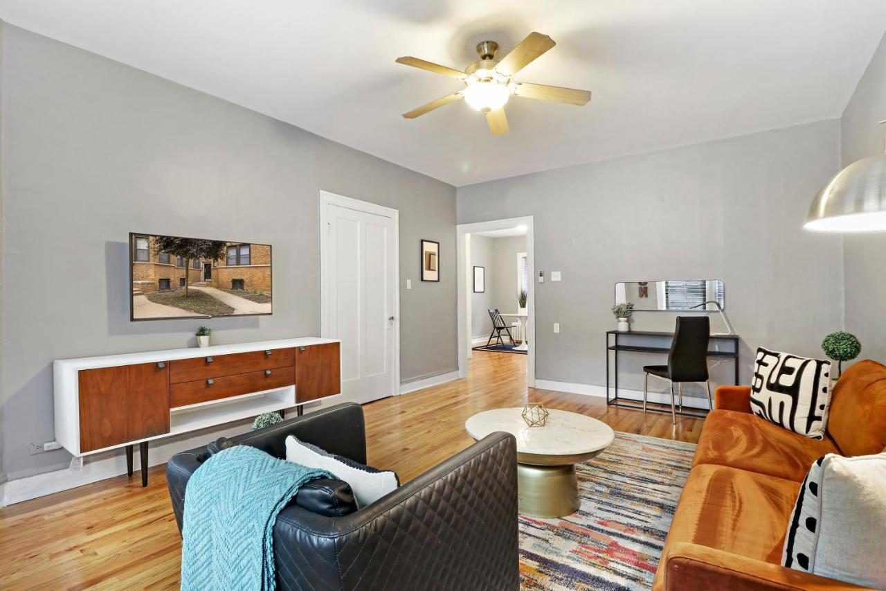 Cozy Modern 1br Apt, 10-min Walk To Wrigley Field - Stratford 1e 3e Rep Apartment