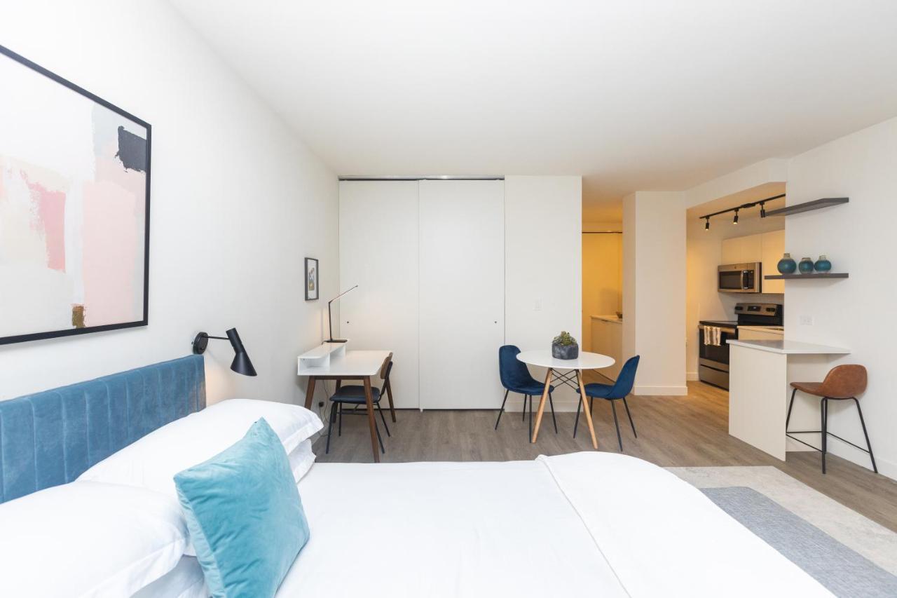 21 East - Chic Dt Apts With Rooftop By Zencity Apart-hotel Chicago