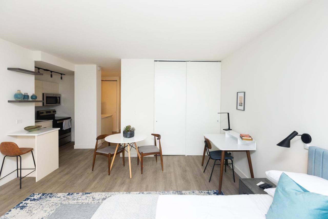 Apart-hotel 21 East - Chic Dt Apts With Rooftop By Zencity Chicago