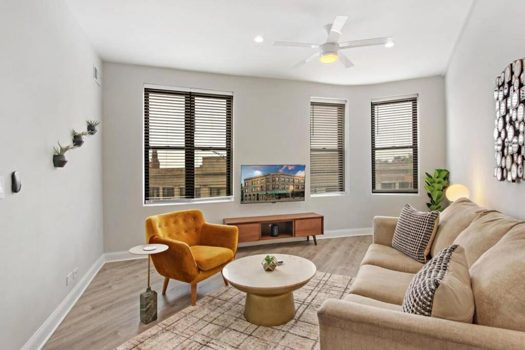Apartment 3br In Logan Square Walkable To Highlights - Park S6 *