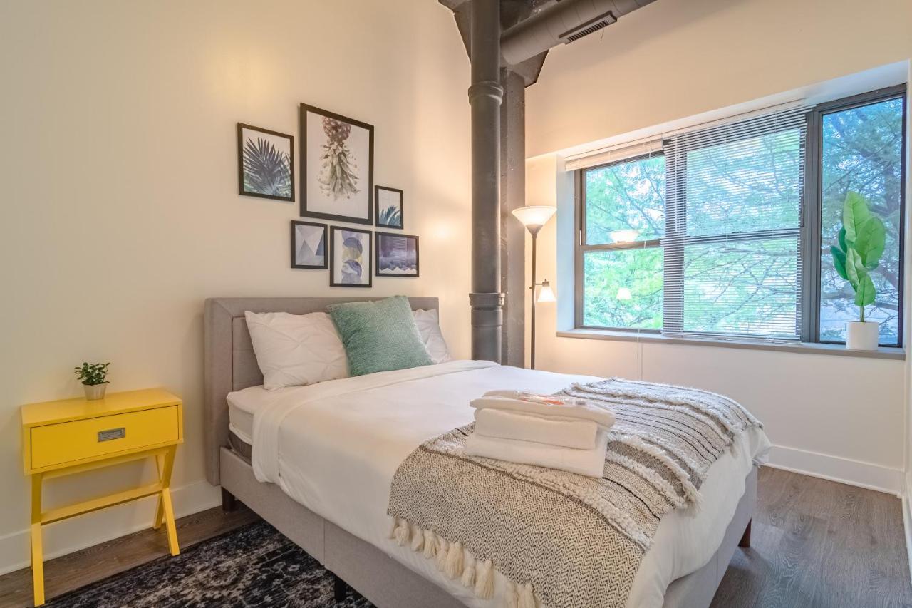 Ideal 3Br Business Or Leisure Rental In Chicago Fully Stocked Kitchen & Fast Internet With Optional Parking Near Soldier Field, Grant Park & Mccormick Place *