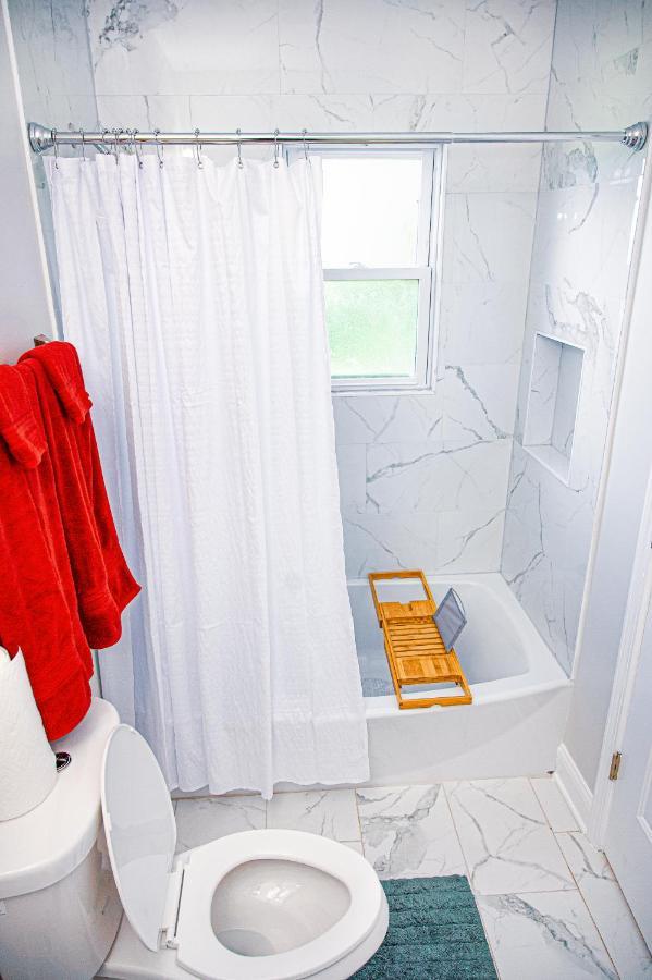 Apartment Lux Apt In Bronzeville, Min From Downtown-rsv Now! *