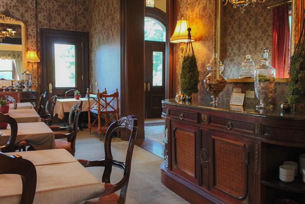 The Wheeler Mansion 4* Chicago