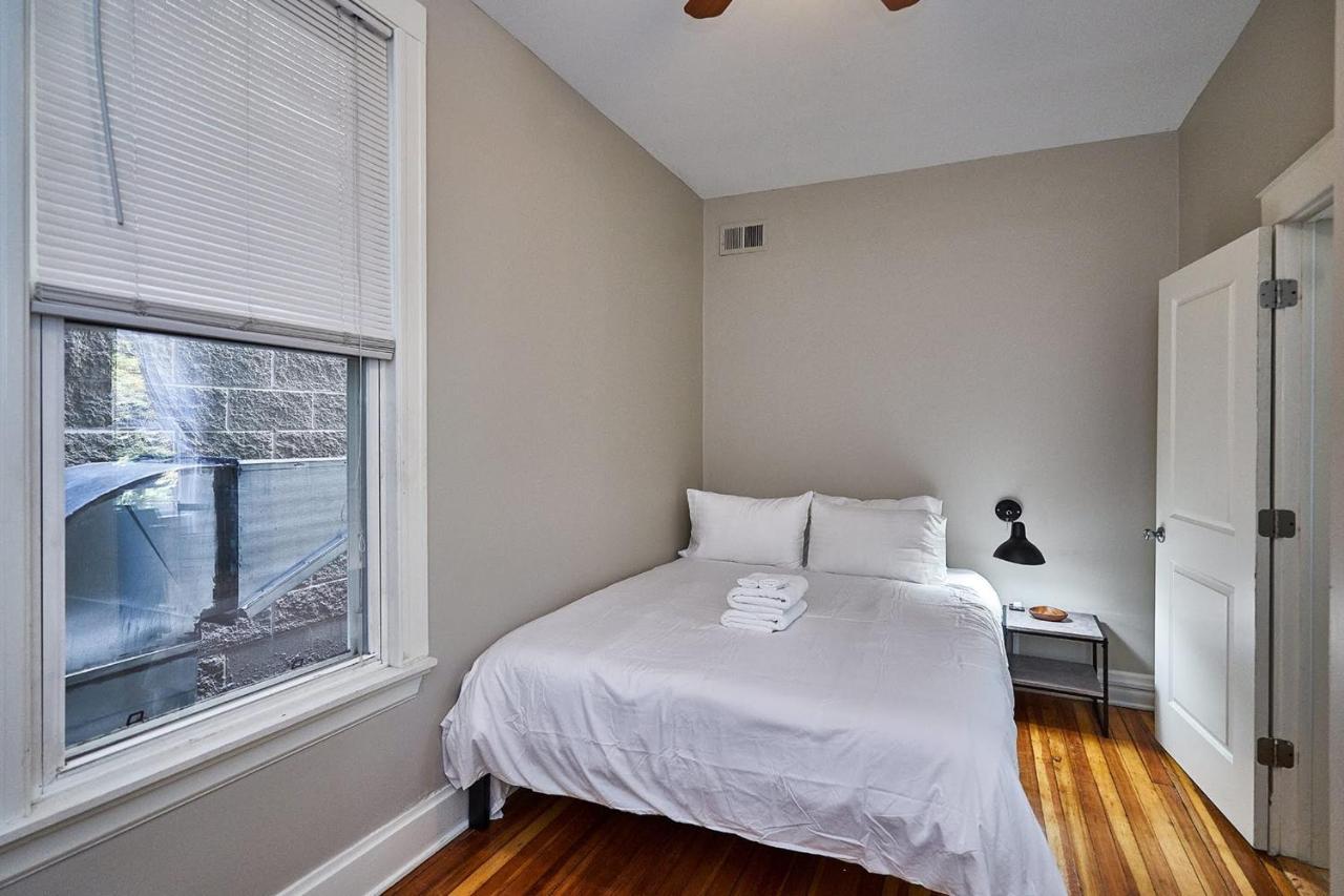 Frontdesk Bright Open 3 Bedroom Apt In West Depaul Chicago
