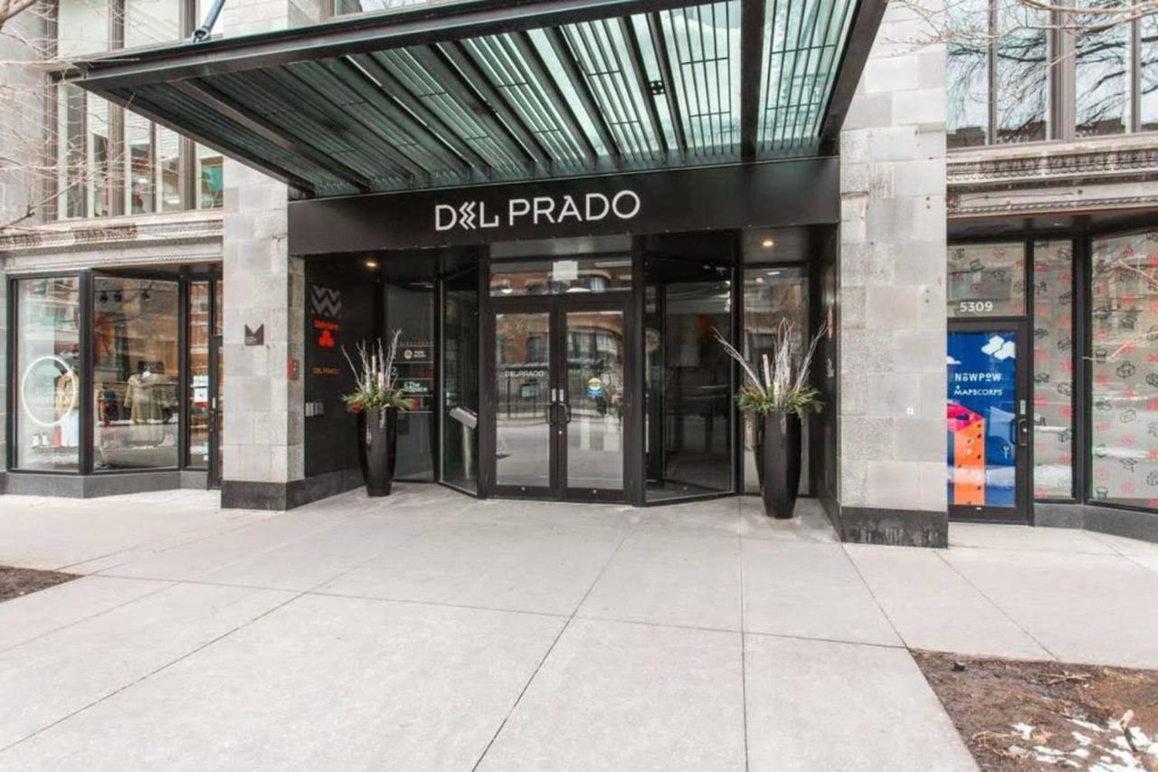 Apartment Frontdesk 2 Bedroom Apt By Harold Washington Park Chicago