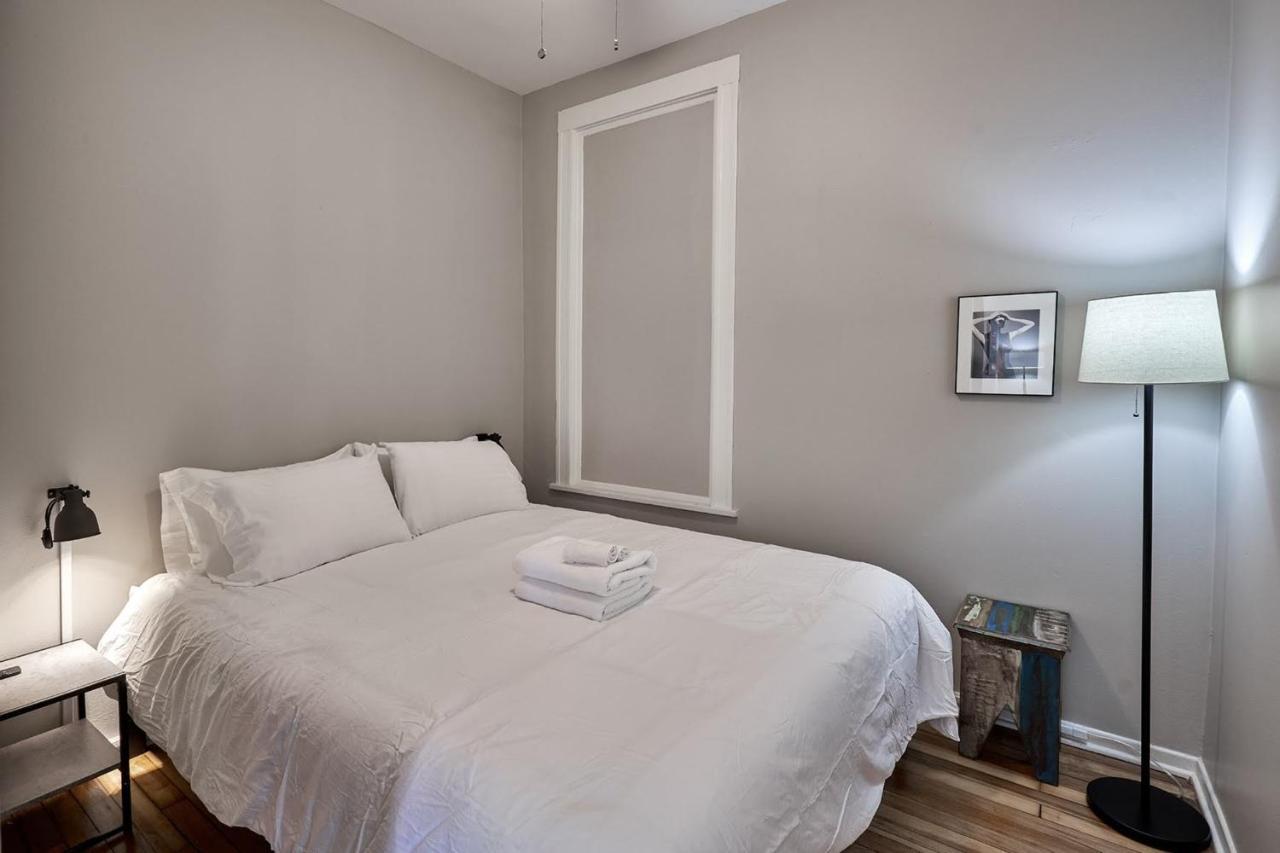 Frontdesk Bright Open 3 Bedroom Apt In West Depaul Appartement