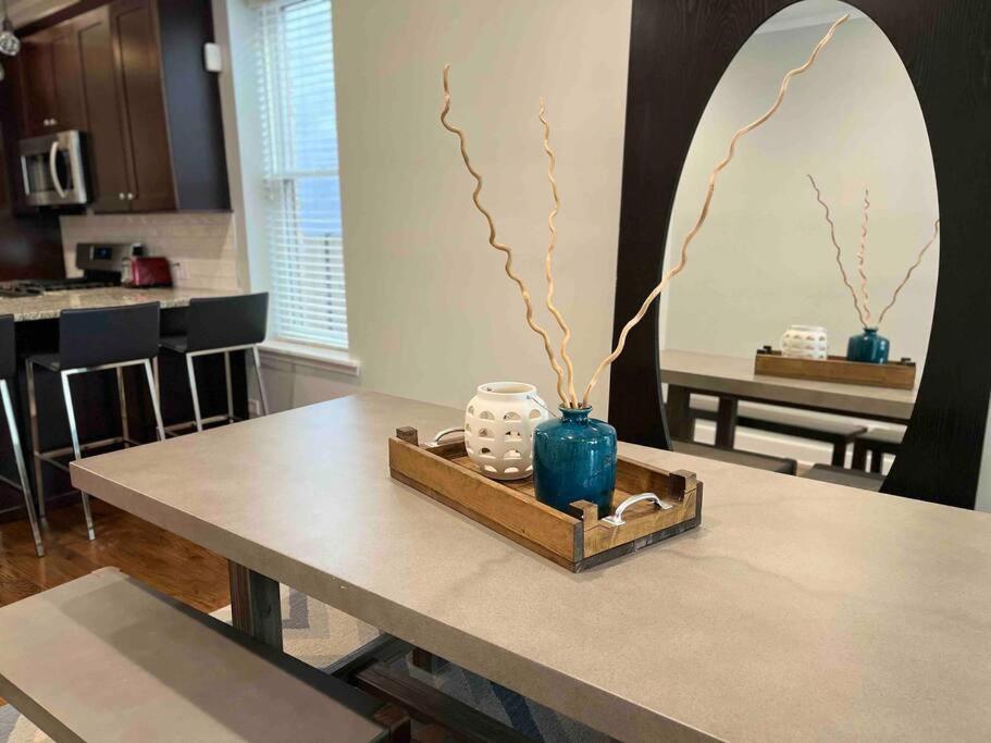 Apartamento Trendy West Town Flat - 2 Bed / 1.5 Bath W Parking Chicago