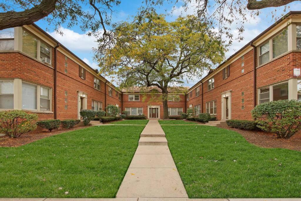 Apartment 1br Cozy With Serene Local Vibe - Foster 1n & 2n *