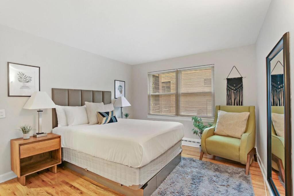 1br Cozy With Serene Local Vibe - Foster 1n & 2n Apartment *