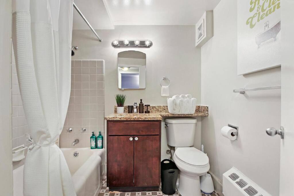 1br Cozy With Serene Local Vibe - Foster 1n & 2n Apartment *