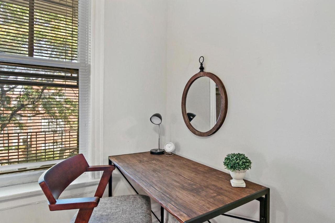 Stylish And Expansive 2br With Balcony - Buckingham 3 Apartamento *