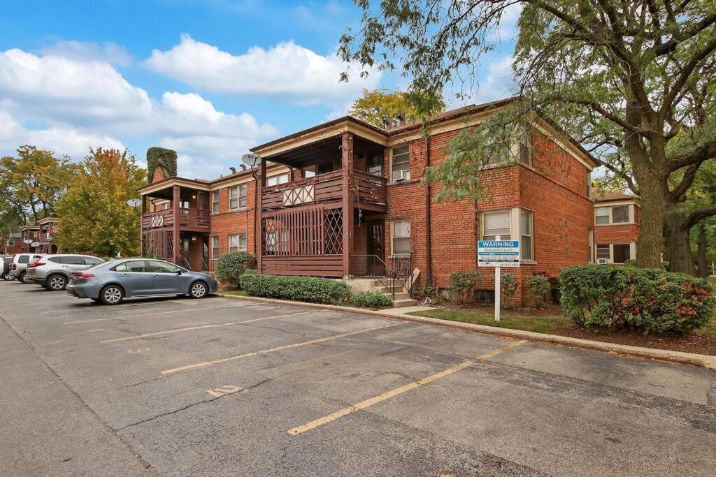 1br Cozy With Serene Local Vibe - Foster 1n & 2n *