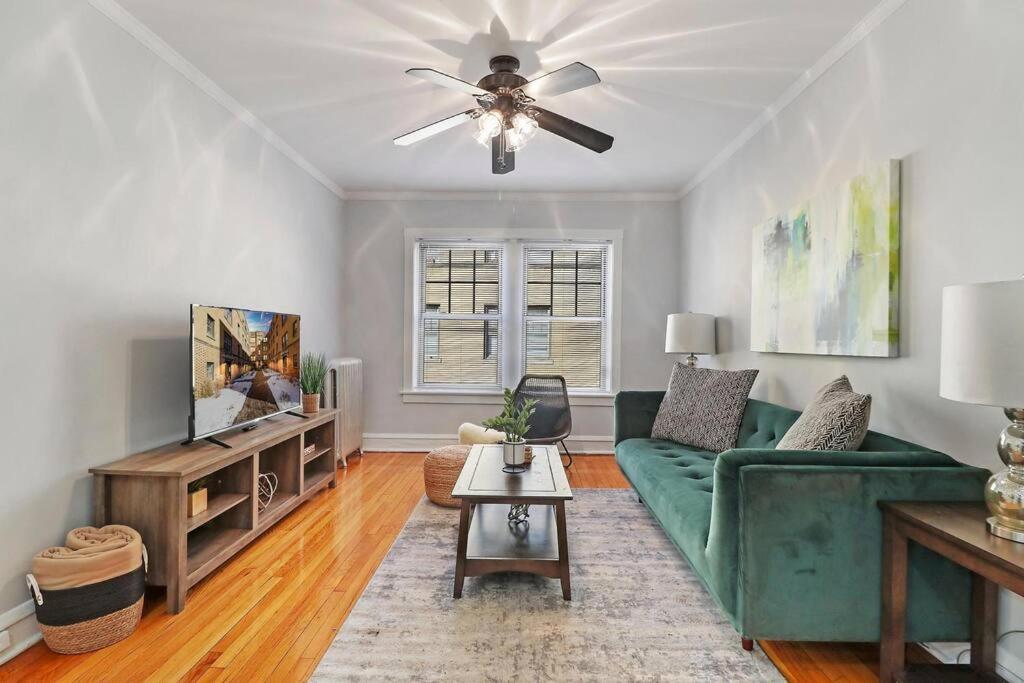 1br Beautifully Furnished With King-sized Bed - Marshfield W2 * Chicago