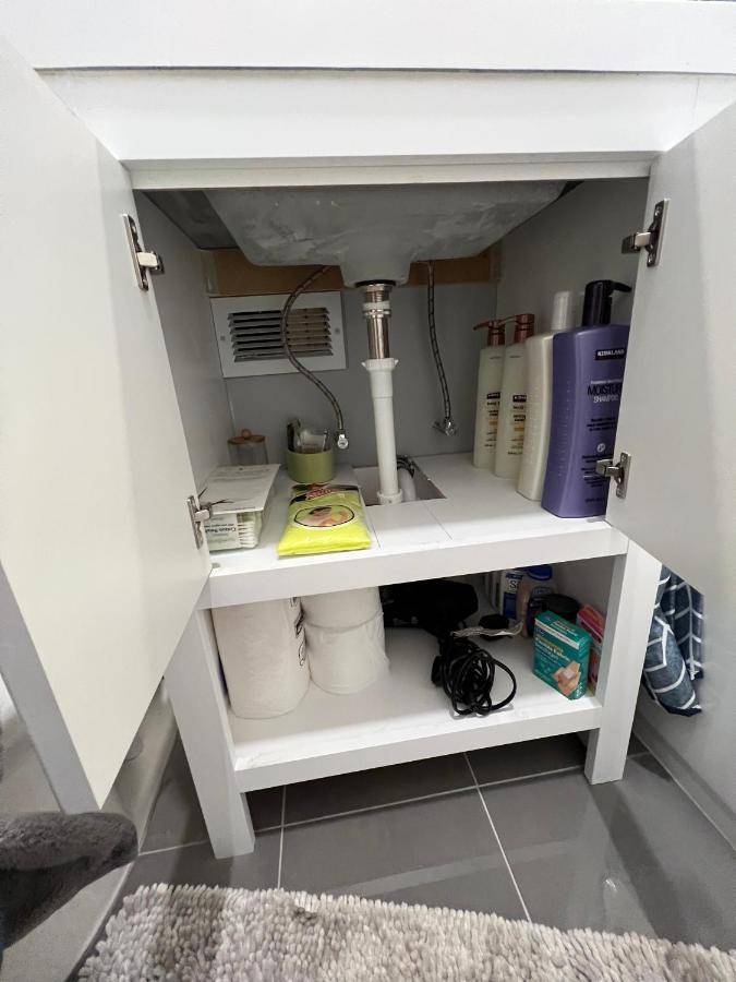 Lovely Logan Square 2-bedroom In Chicago
