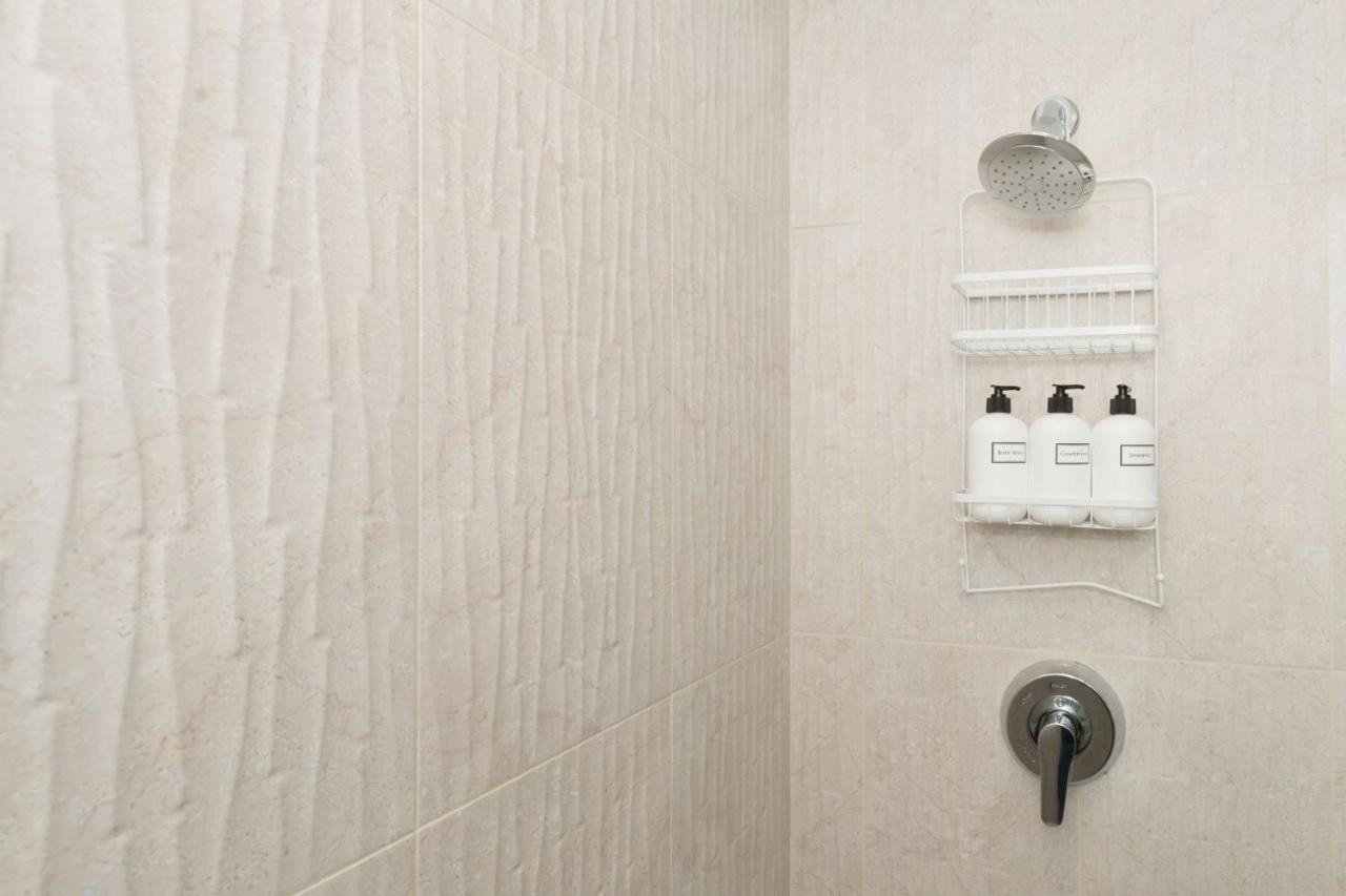 Chic Modern 2 Bedroom Suite With Gym, Garage And Meeting Room By Stay Gia Apartamento *