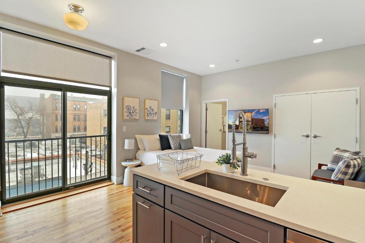 Stunning In Lakeview - Broadway 301 Apartment Chicago