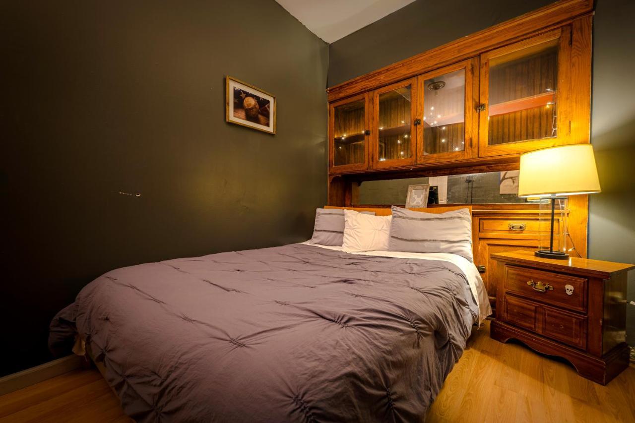 4 Bdrm In Heart Of Wicker Park Apartment Chicago