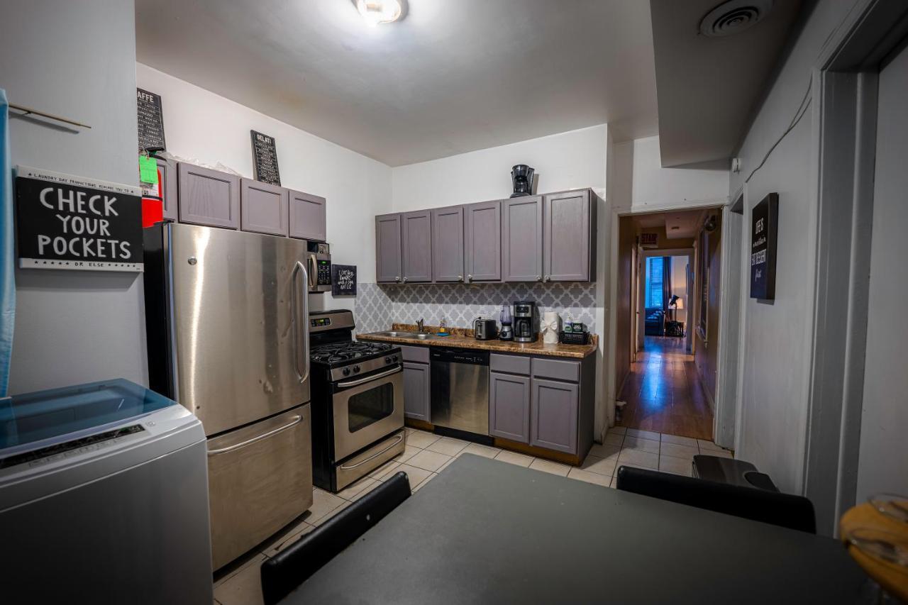 Apartment 4 Bdrm In Heart Of Wicker Park *
