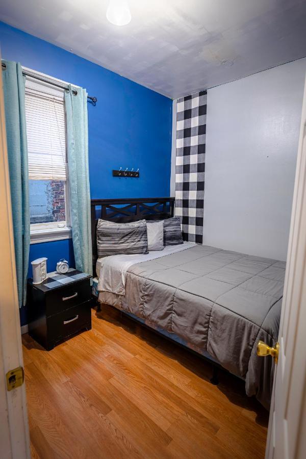 Apartment 4 Bdrm In Heart Of Wicker Park *