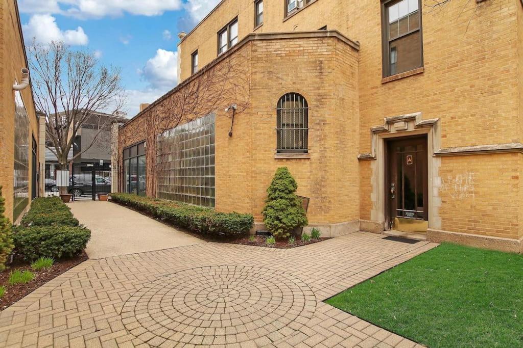 2br Enticing In Near Restaurants - Belmont A4 Apartment