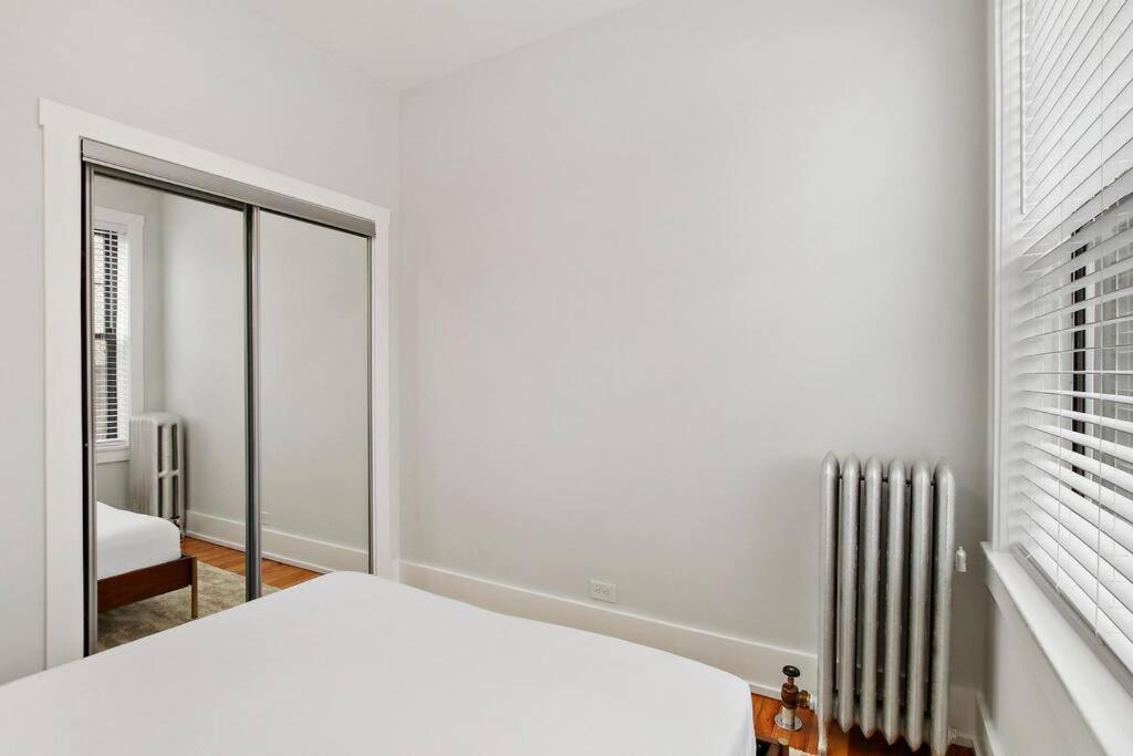 2br Enticing In Near Restaurants - Belmont A4 Chicago