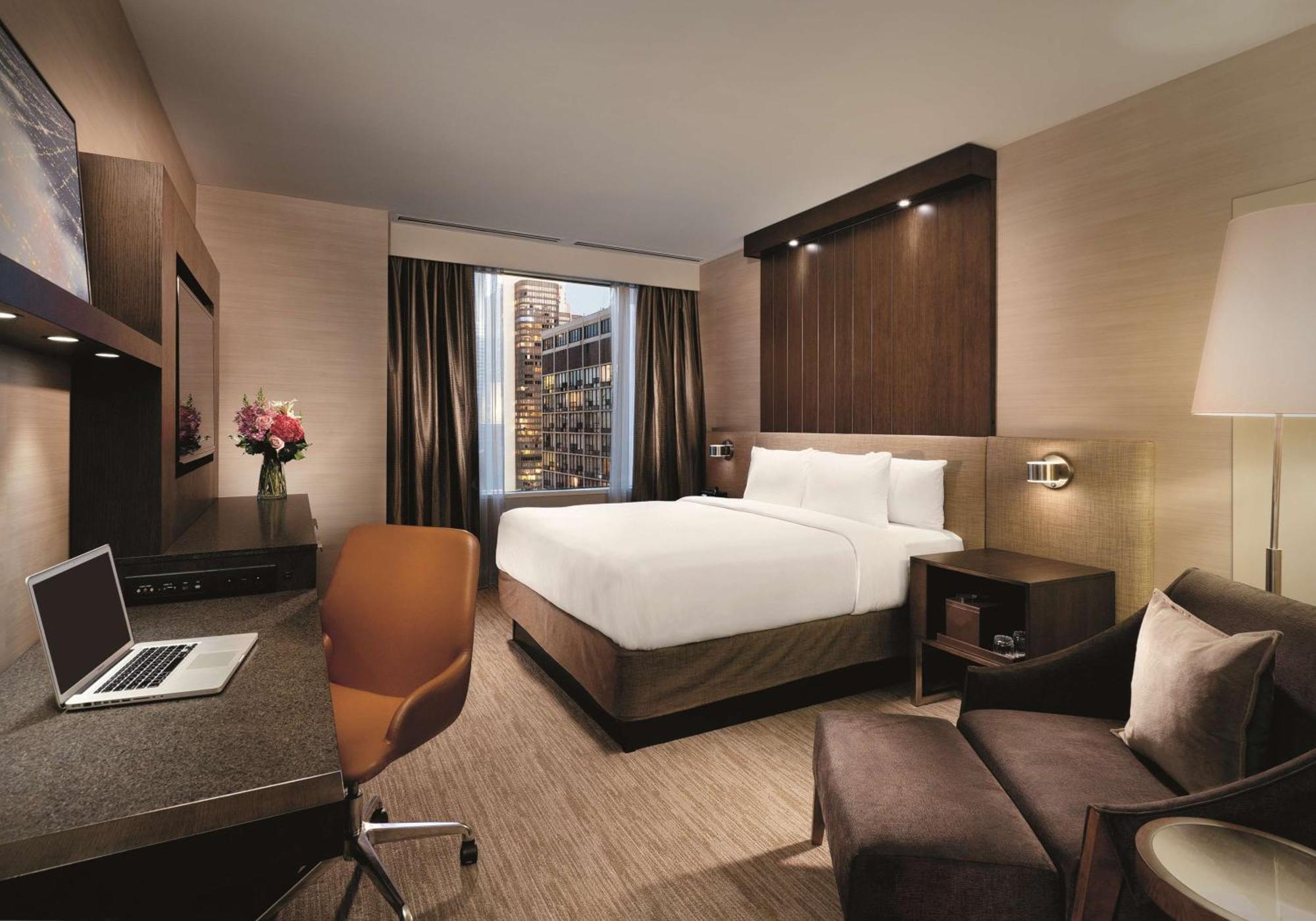 Hyatt Centric Magnificent Mile Hotel Chicago