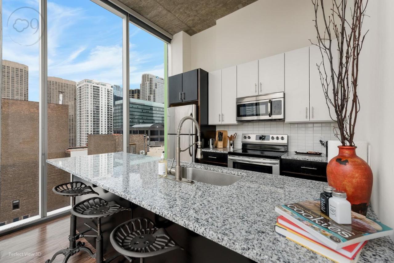 Jeffjack Heated Pool Penthouse In Chicago's West Loop Apartment *