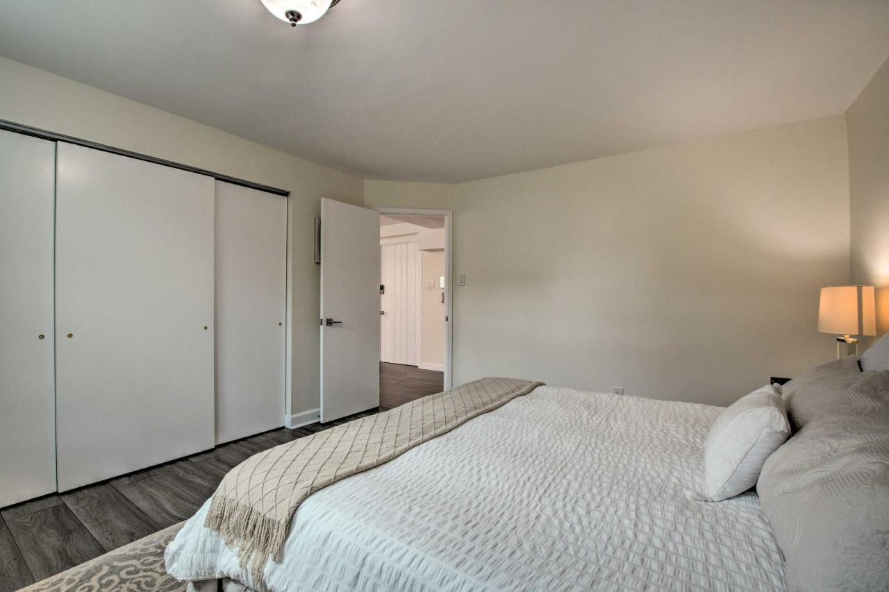 Stylish, Bright Garden-level With Fireplace * Chicago