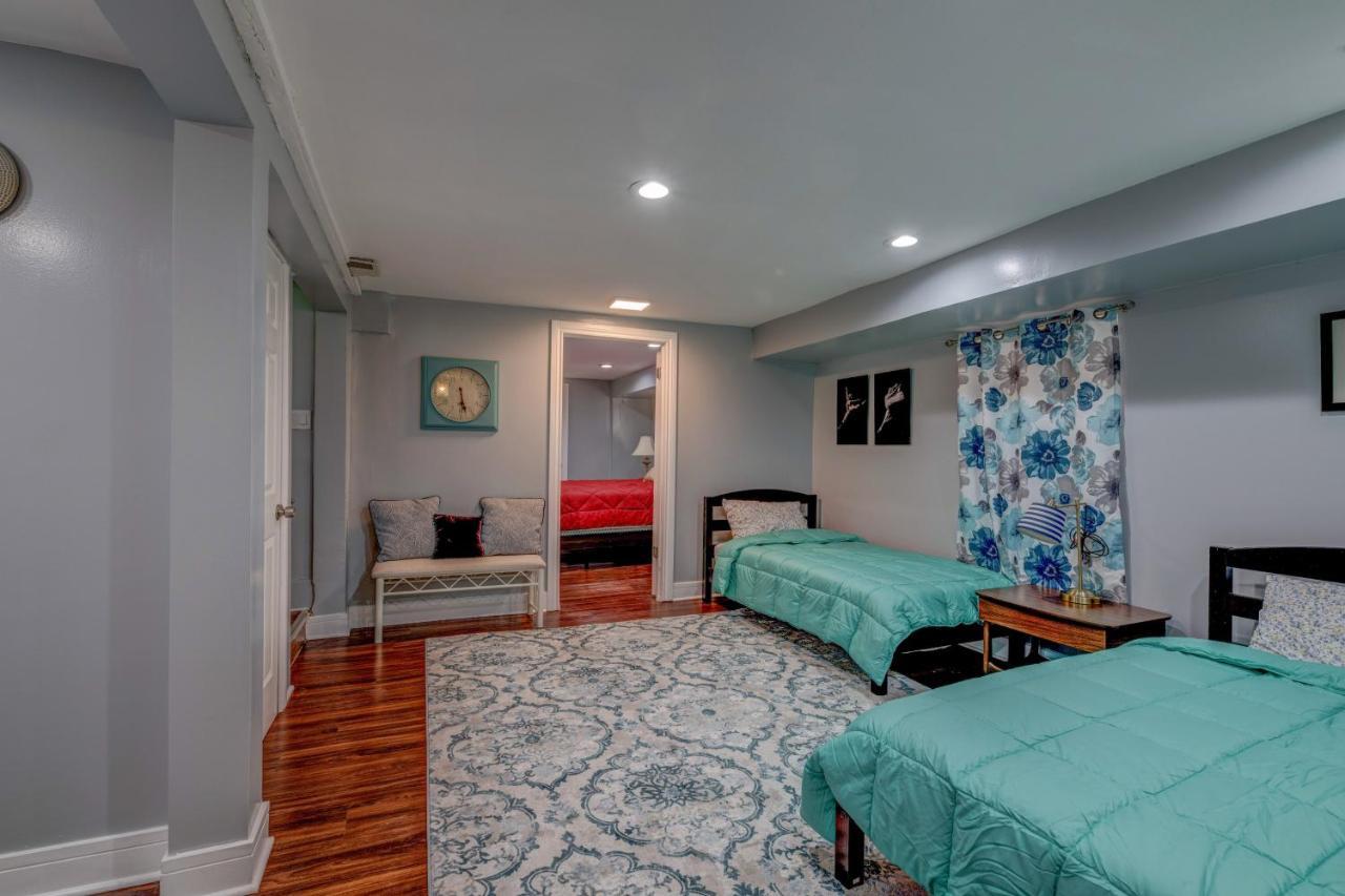 Spacious 5-br House Near Transit W Parking Casa de Férias *
