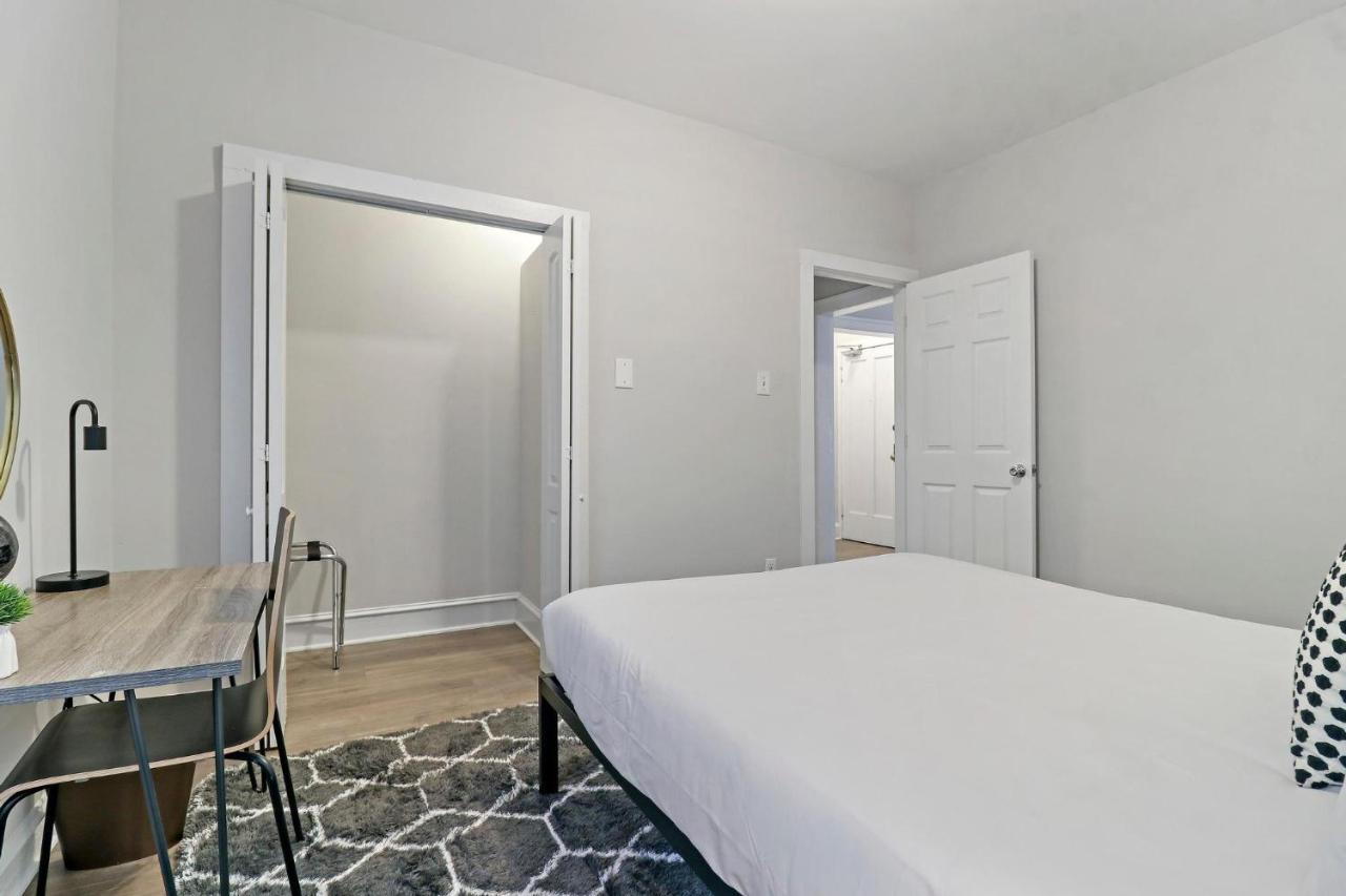 Warm & Lovely 2br Close To Dining & Shops - Touhy 1s Chicago