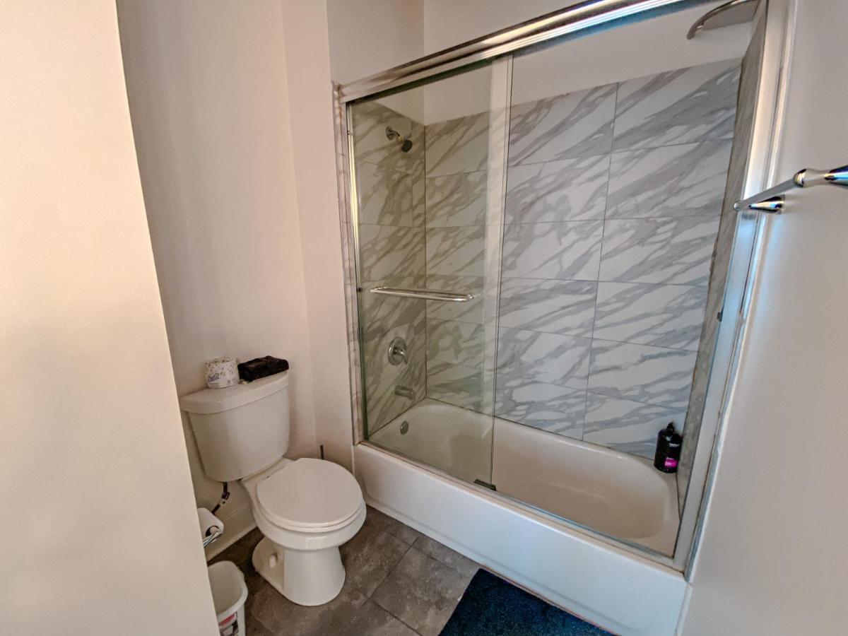 Spacious And Luxurious 3Br Near Mccormick Place And Soldier Field With Optional Parking - Sleeps 10 Chicago