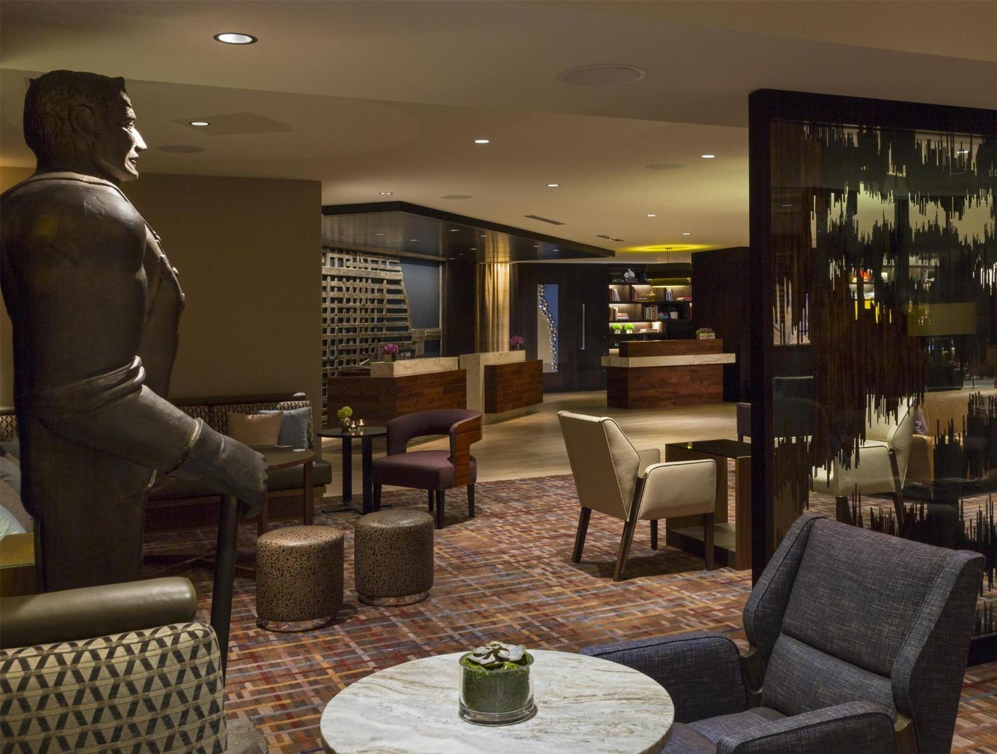 Hotel Hyatt Centric Magnificent Mile 4*