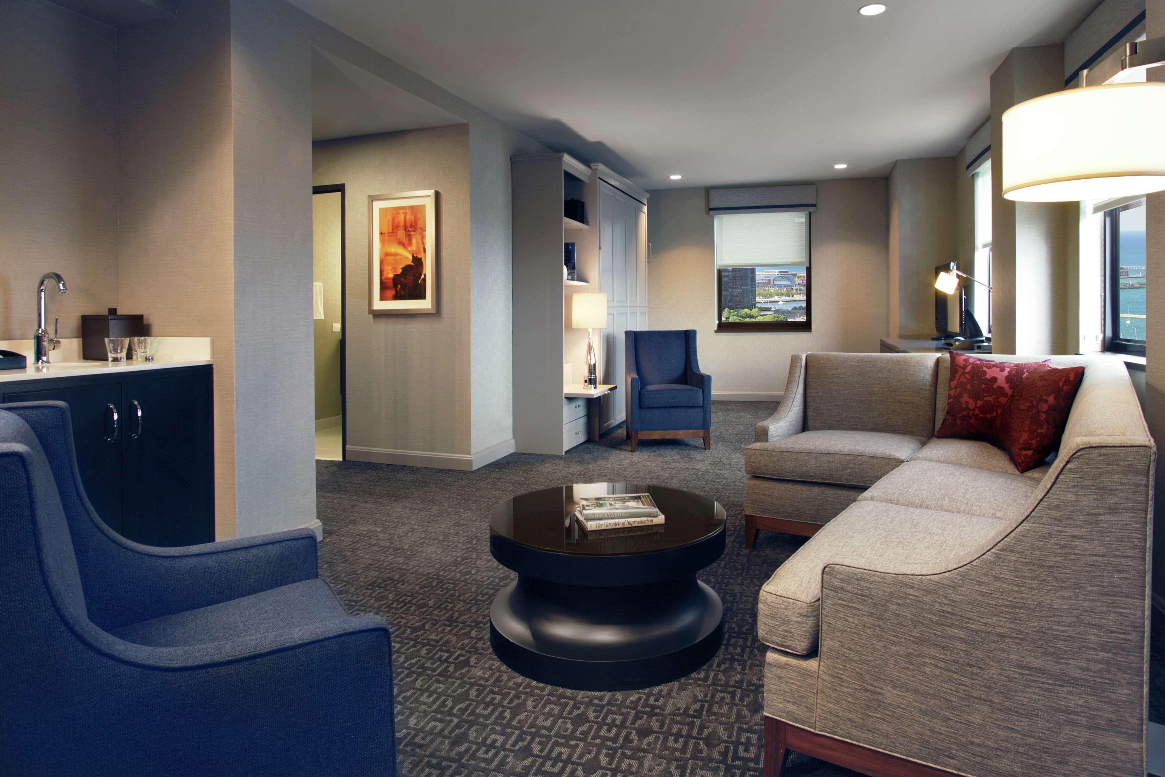 Hilton 3* Chicago
