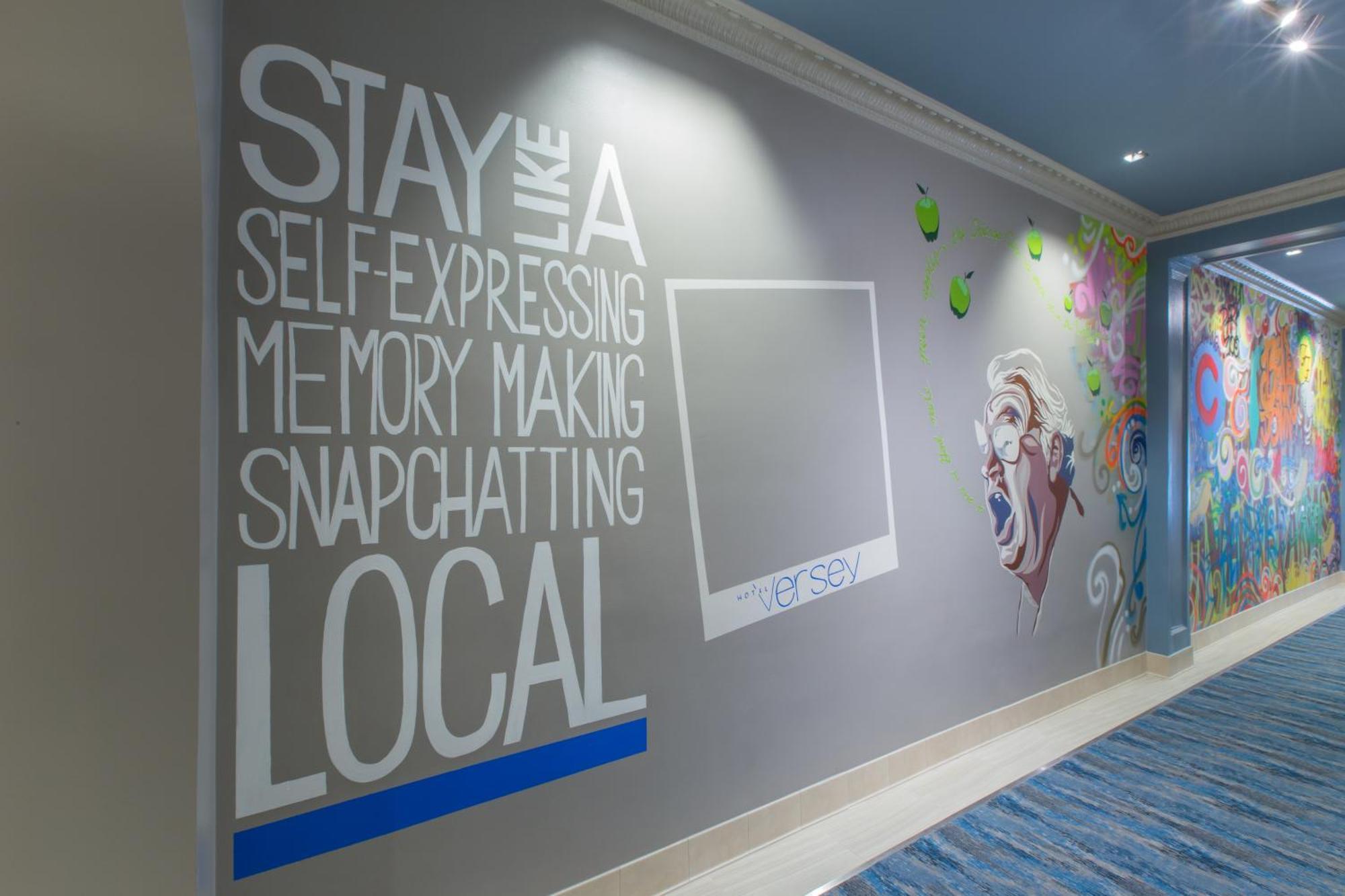 Hotel Versey Lincoln Park