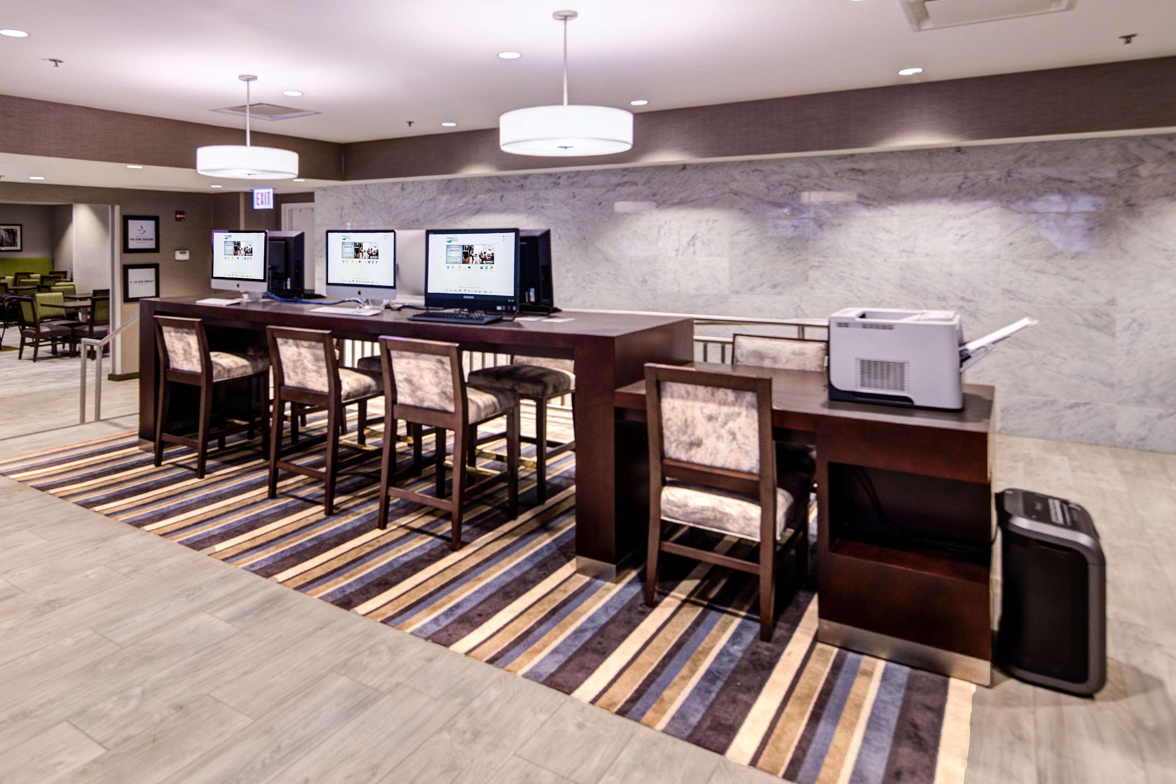 Hotel Homewood By Hilton Downtown - Magnificent Mile 3*