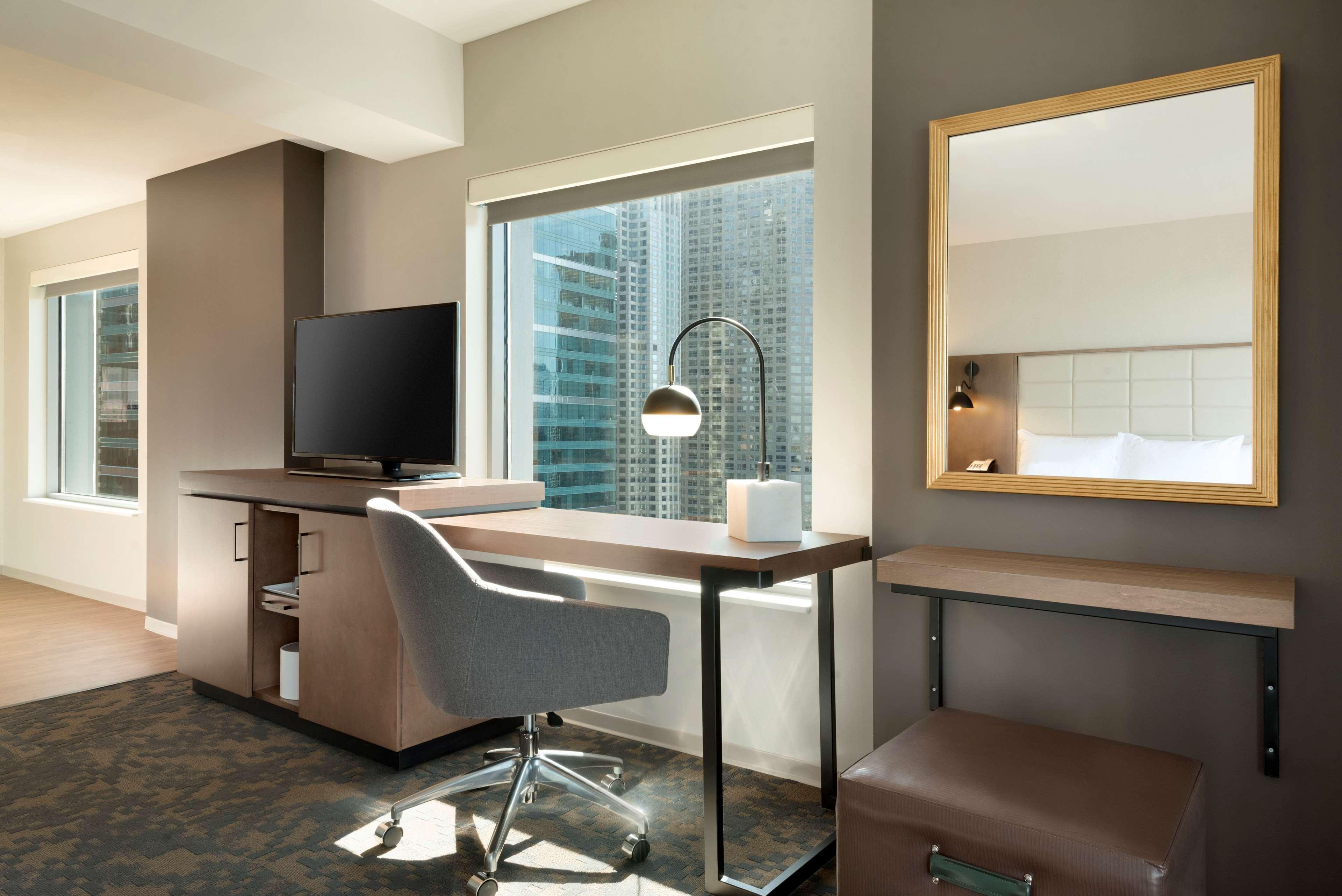 Hampton West Loop Fulton Market Area Hotel 3*