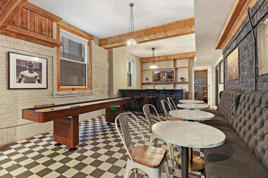 & Comfy Close To Shops & Dining - Montrose 210 & 212 Appartement Chicago