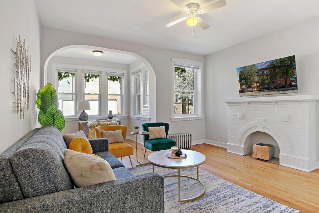 Charming 3br Close To Stores & Dining - Newgard 1n * Chicago