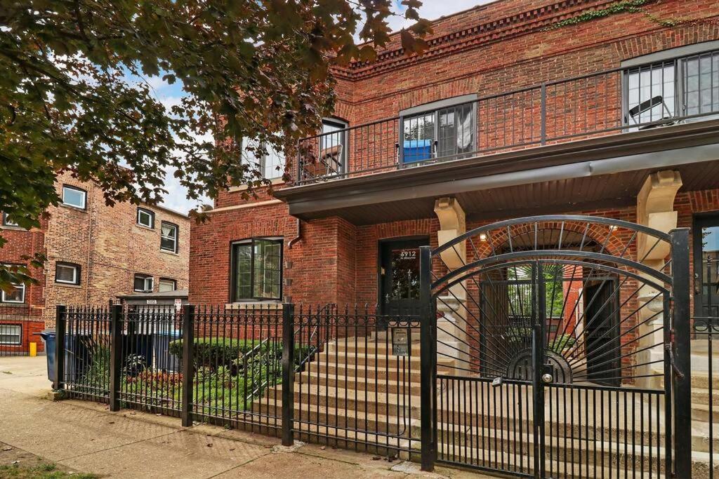 Lovely 2br With Equipped Kitchen - Wayne 2 Chicago