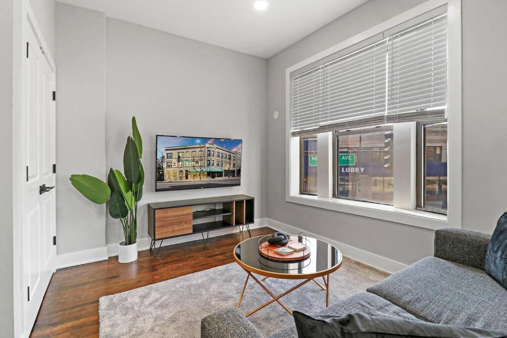 Roomy 3-bedroom In Avondale - Park N2 Apartamento Chicago