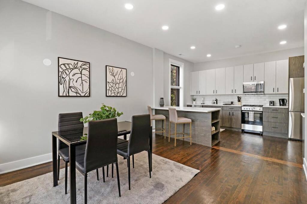 Roomy 3-bedroom In Avondale - Park N2 Chicago