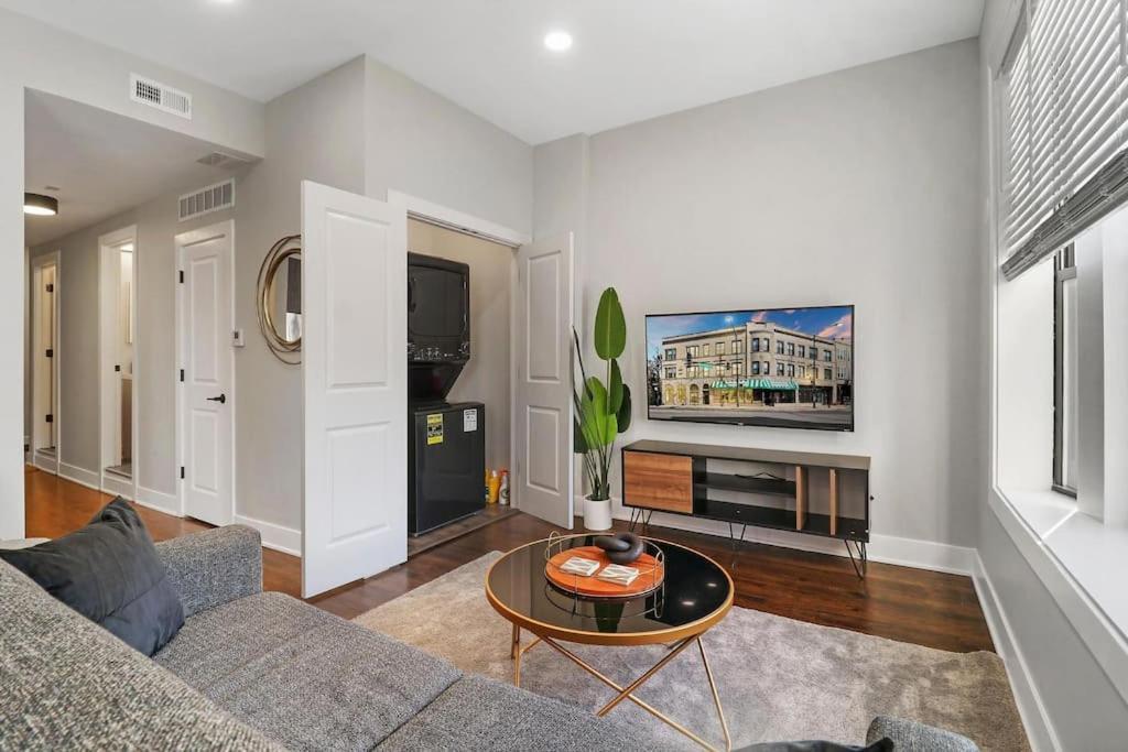 Roomy 3-bedroom In Avondale - Park N2 Apartamento *