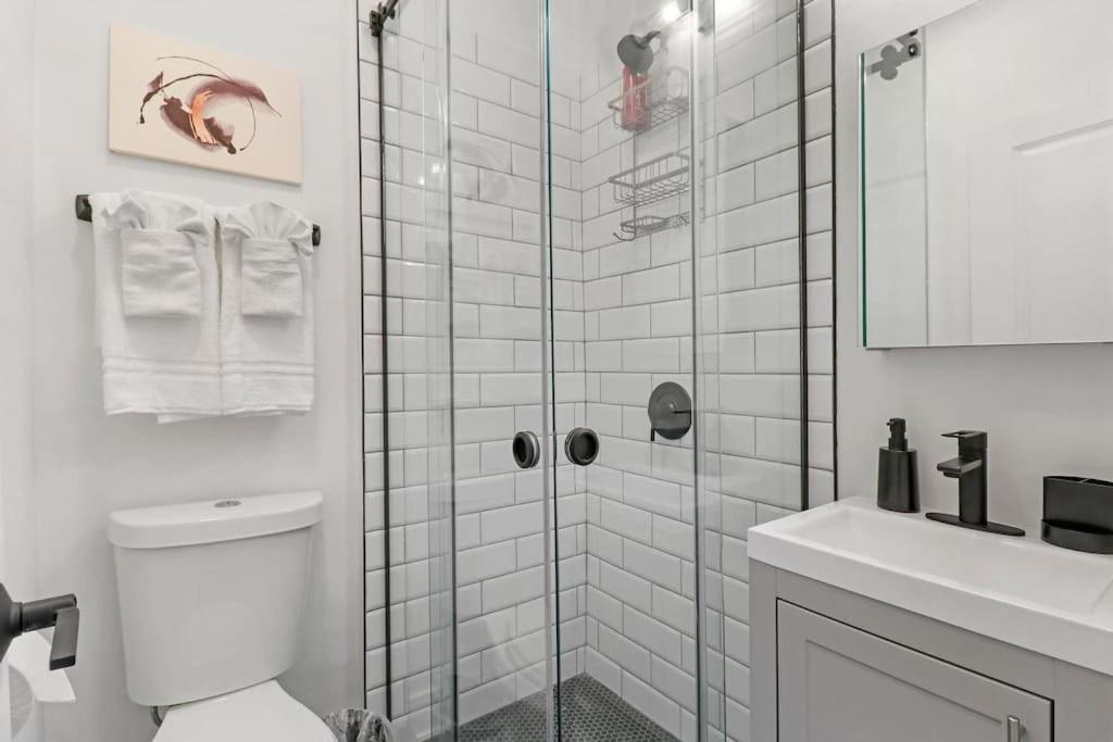 Roomy 3-bedroom In Avondale - Park N2 Apartamento Chicago