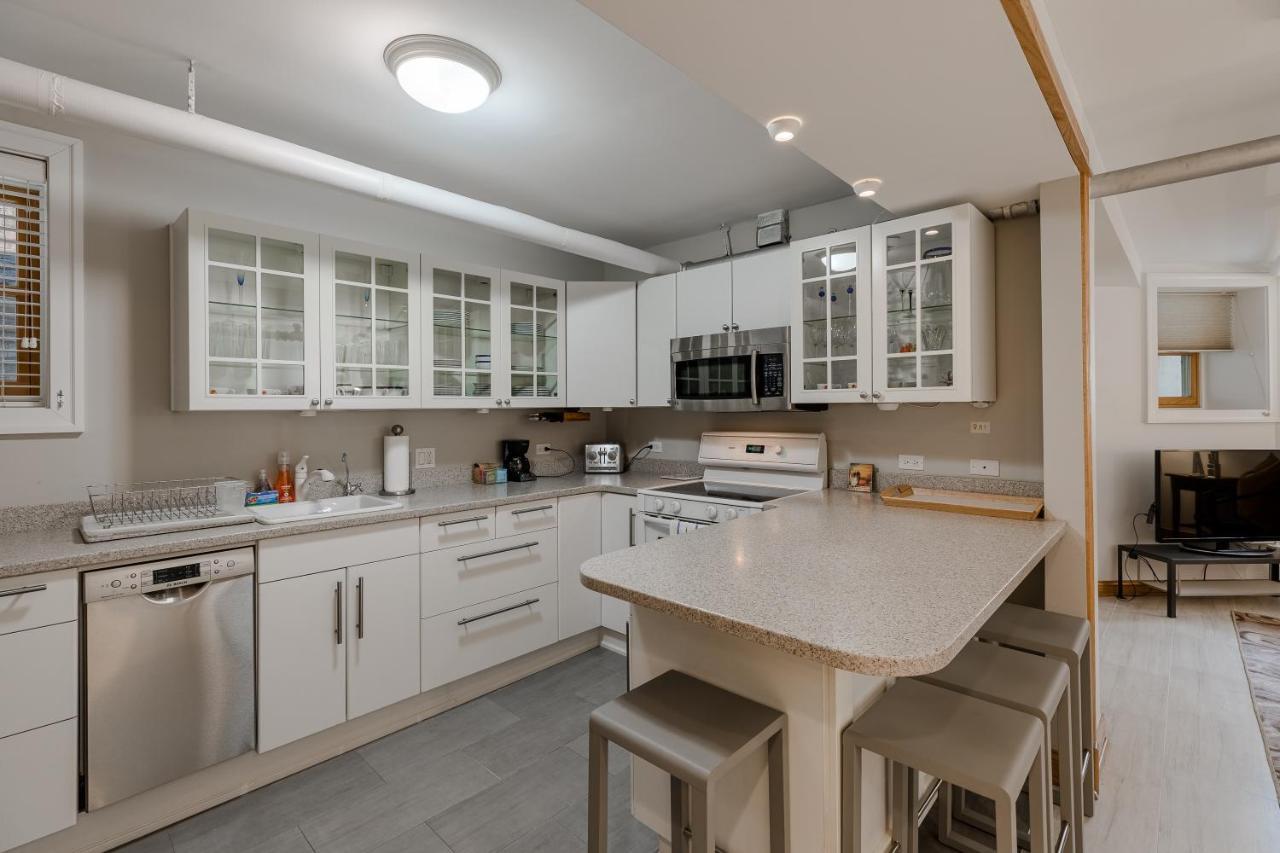 Quiet Oasis Only Minutes From Downtown - Friendly Neighborhood! Apts *