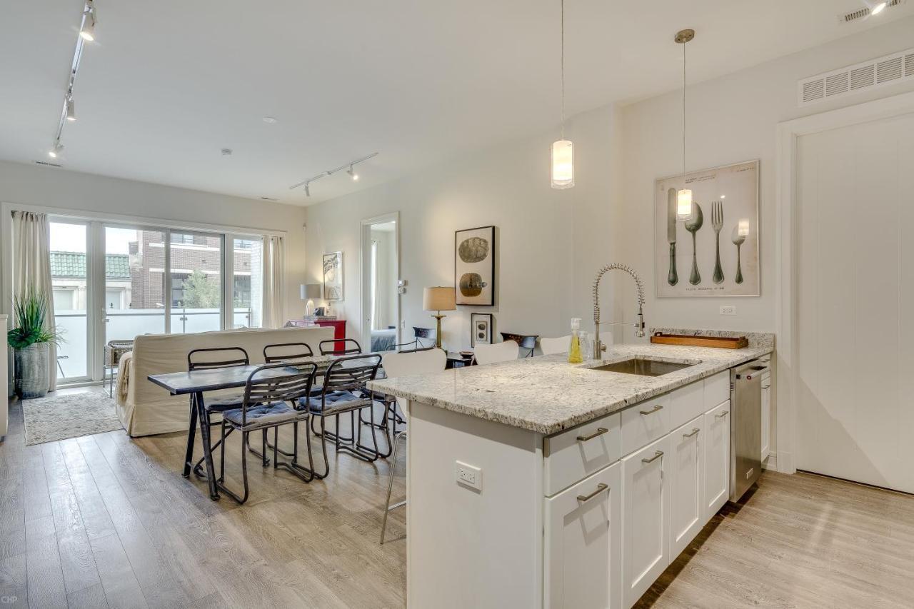 Sheridan Park Stunner! No Matter If You Are In Town For Business Or Fun This Has You Covered Apts Apartment