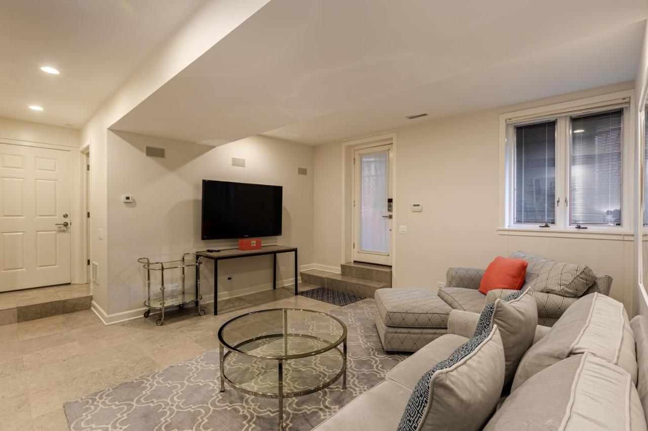Apartment Pet Friendly! Charming And Cozy - Close To Depaul And Public Transit Apts *