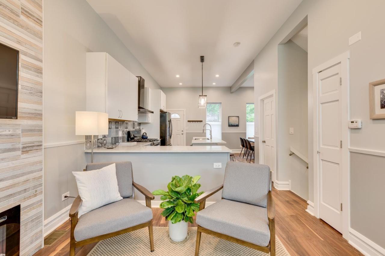 Private Deck And Backyard Perfect For Your Entire Group! Walk To The United Center Hébergement de vacances