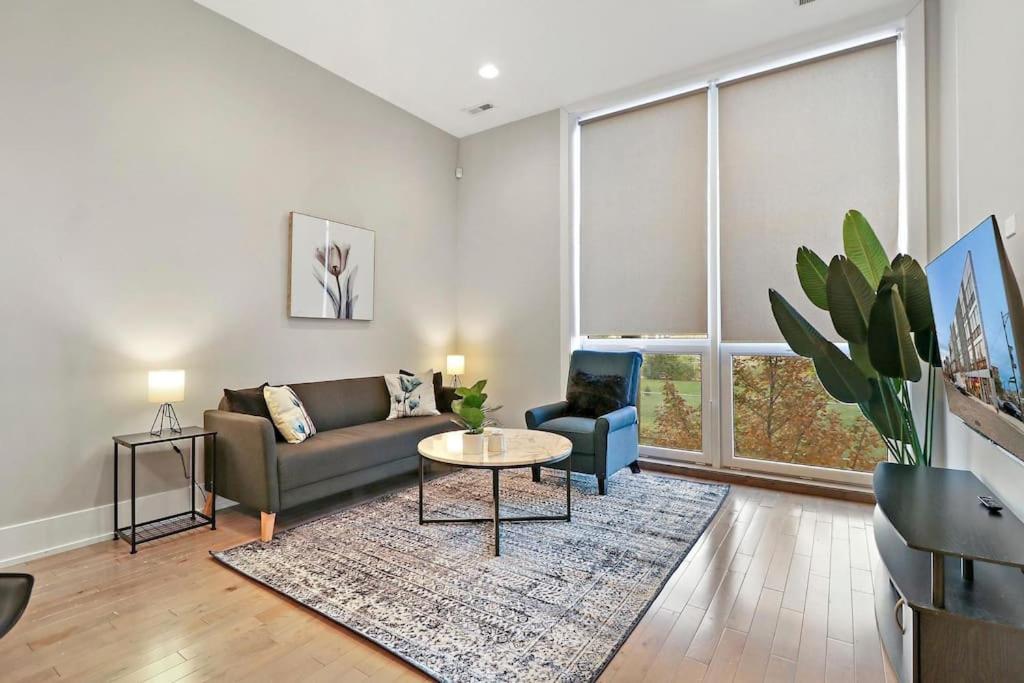 Apartamento 1-bedroom Minimalist With Laundry - Crosby 204