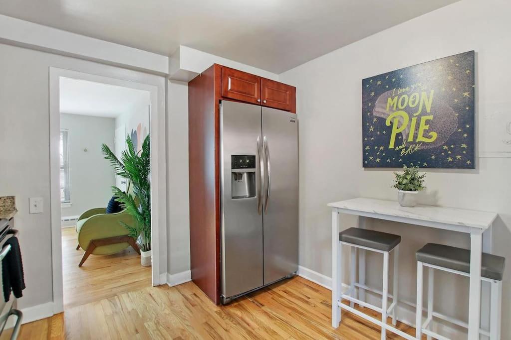 Roomy 1-bedroom In Bowmanville -foster 1e * Chicago
